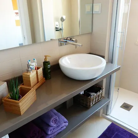 Discover Alfama Apartman *