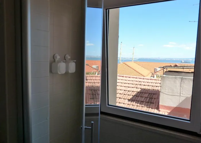 Discover Alfama Lisboa